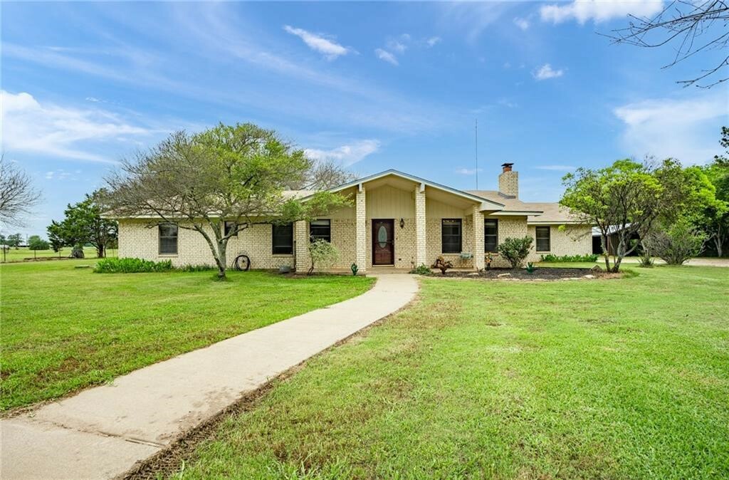 Property Photo:  299 E Central  TX 76655 