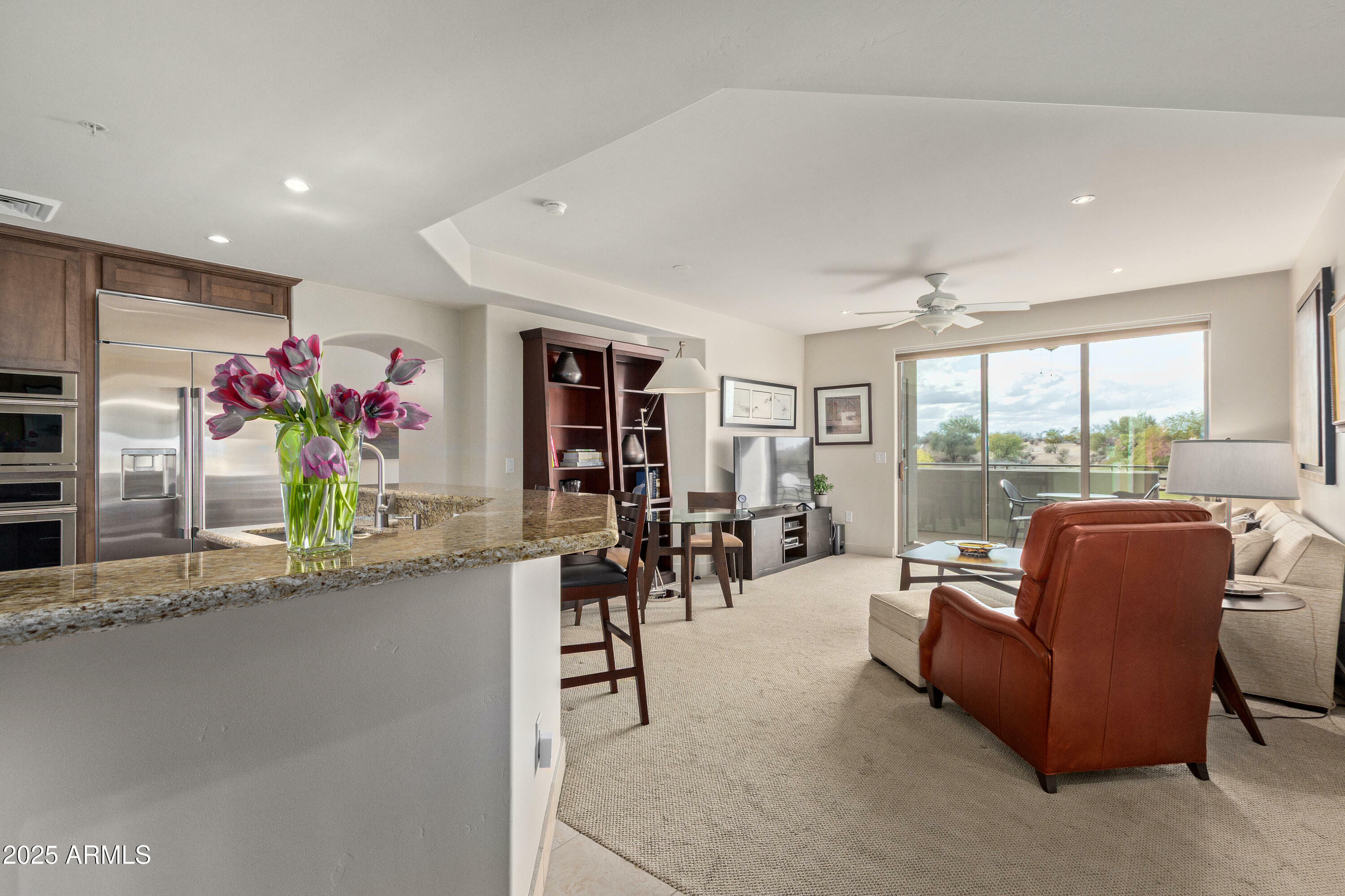 Property Photo: 15802 N 71st Street 311 AZ 85254