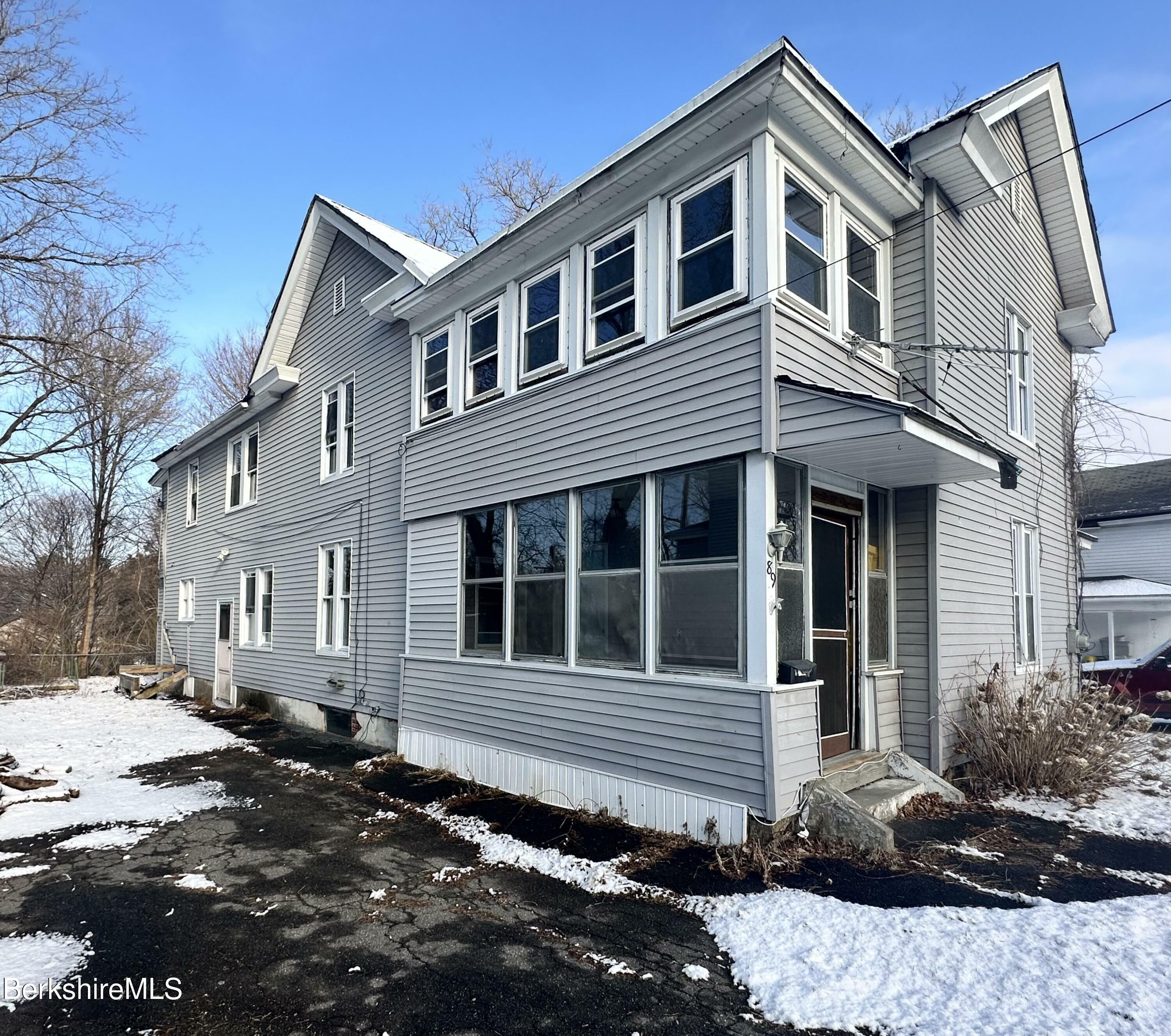 89 Robbins Ave  Pittsfield MA 01201 photo