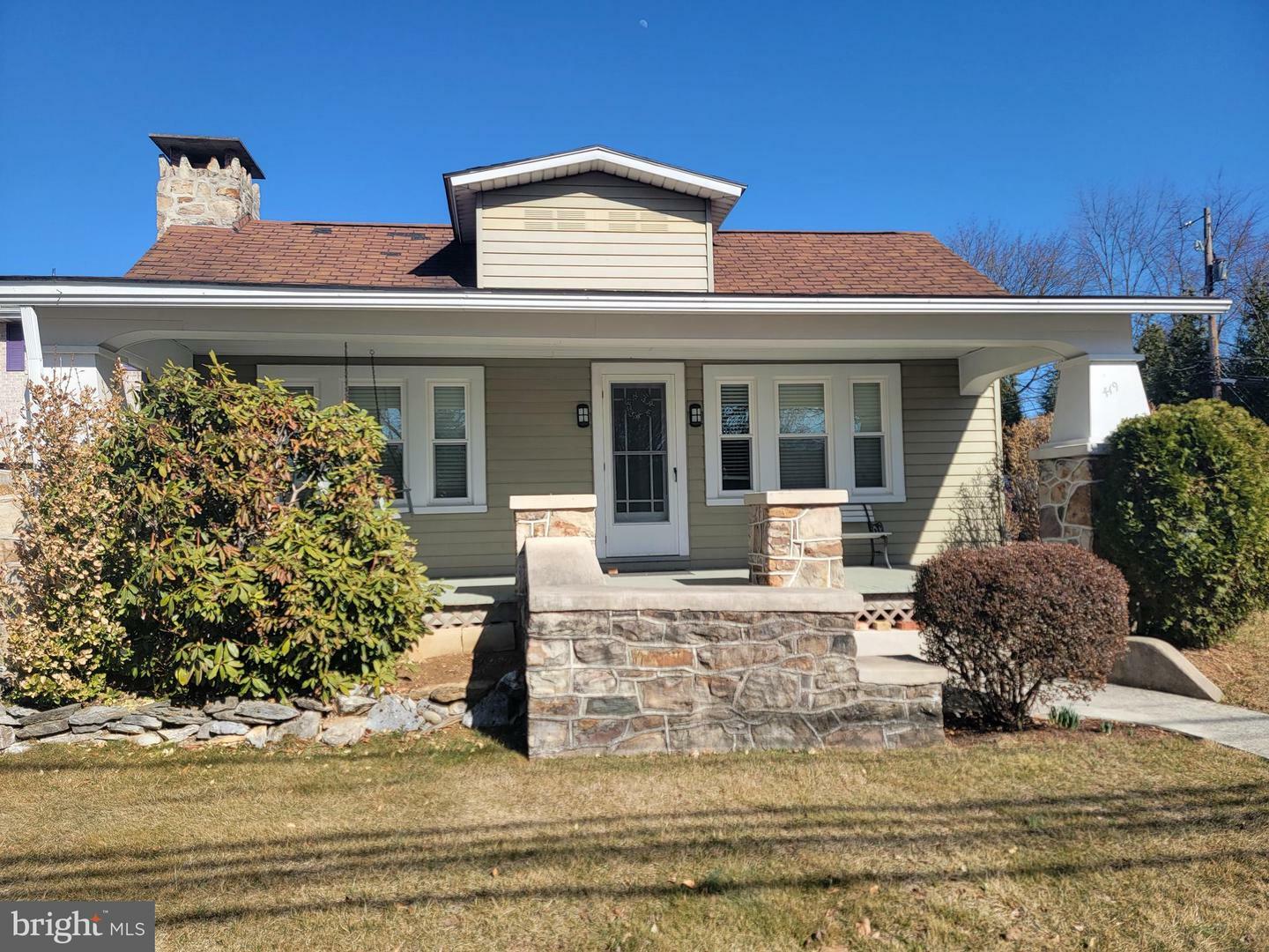419 S Broad Street  Mechanicsburg PA 17055 photo