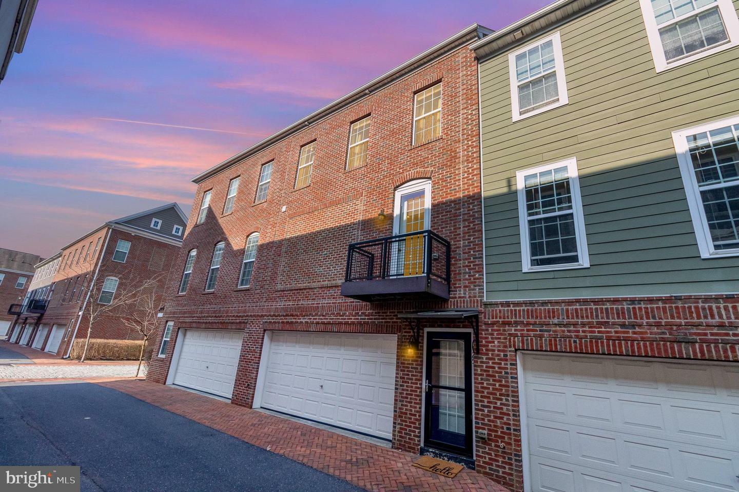 125 Rutledge Alley  Mechanicsburg PA 17050 photo