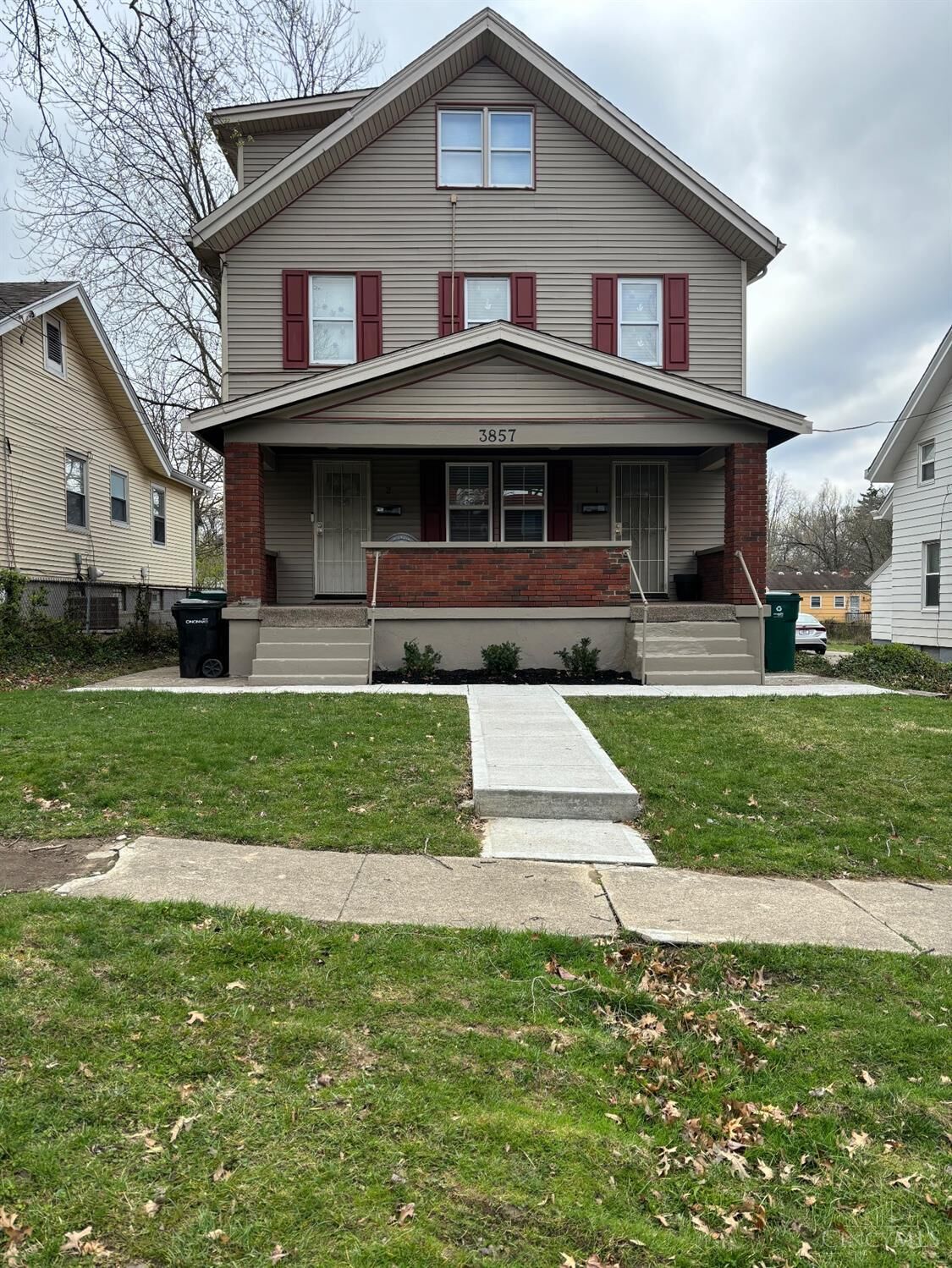 Property Photo:  3857 Zinsle Avenue  OH 45213 