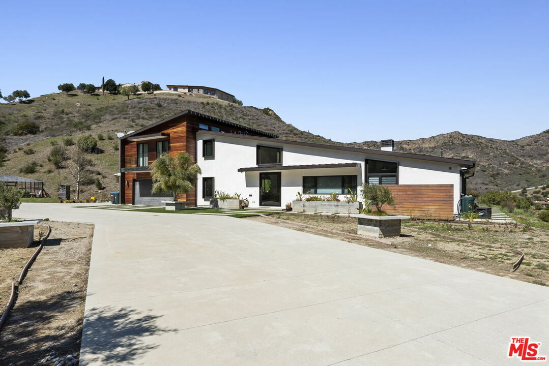 Property Photo:  31830   Lobo Canyon  CA 91301 