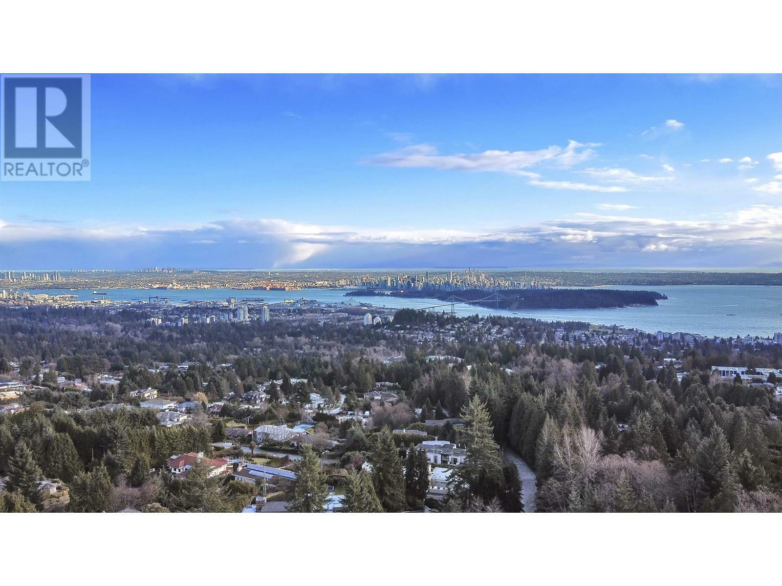 Property Photo: 1135 Groveland Court BC V7S 1Z7
