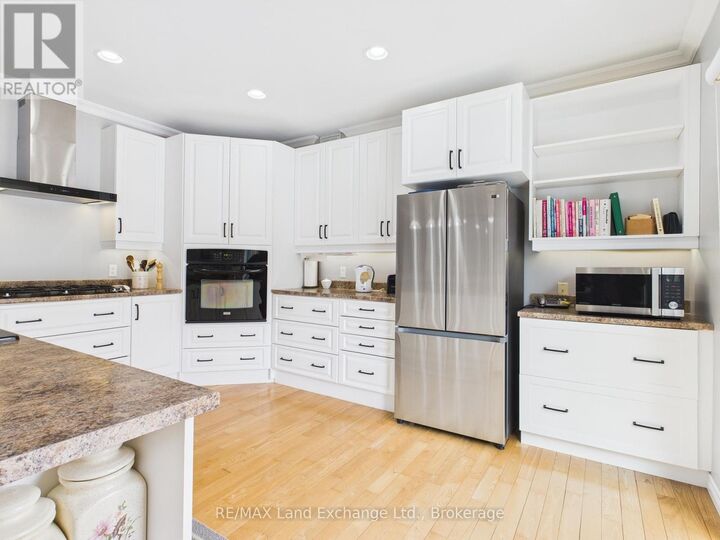 Property Photo: 282 Huron Road ON N2Z 2X3