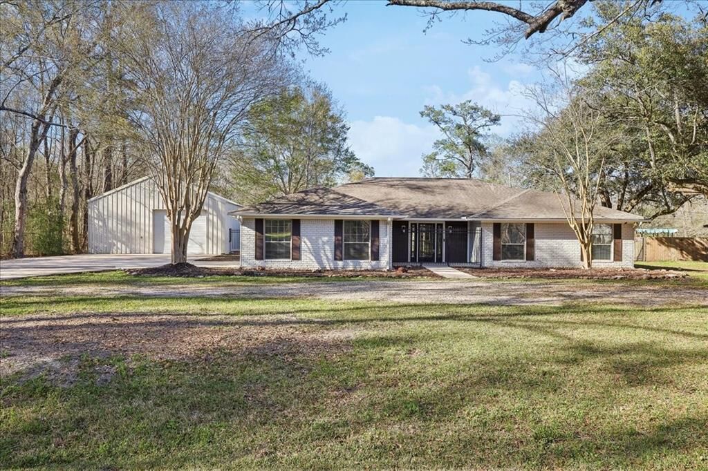 Property Photo: 7064 Guy Lane TX 77632
