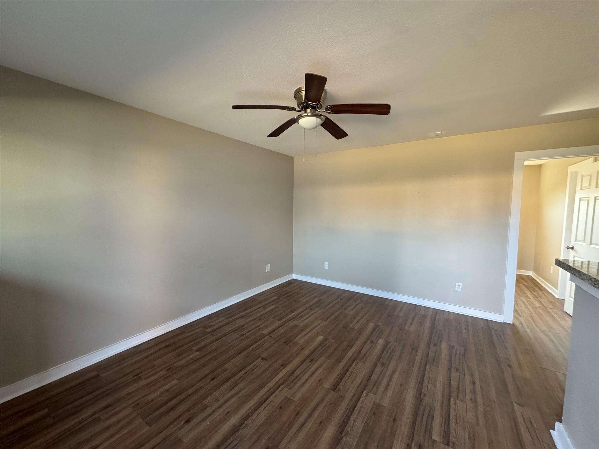 Property Photo:  4706 Yellowstone Boulevard 10  TX 77021 