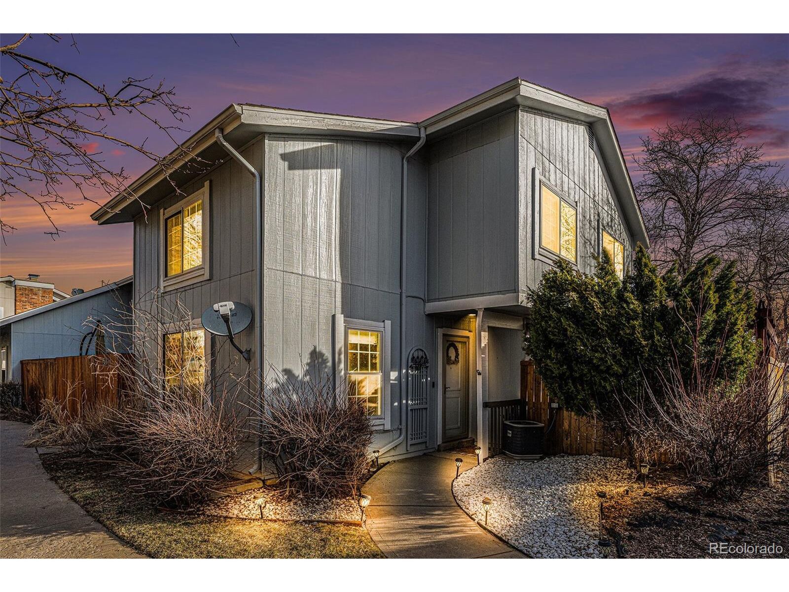 Property Photo: 6931 S Knolls Way CO 80122