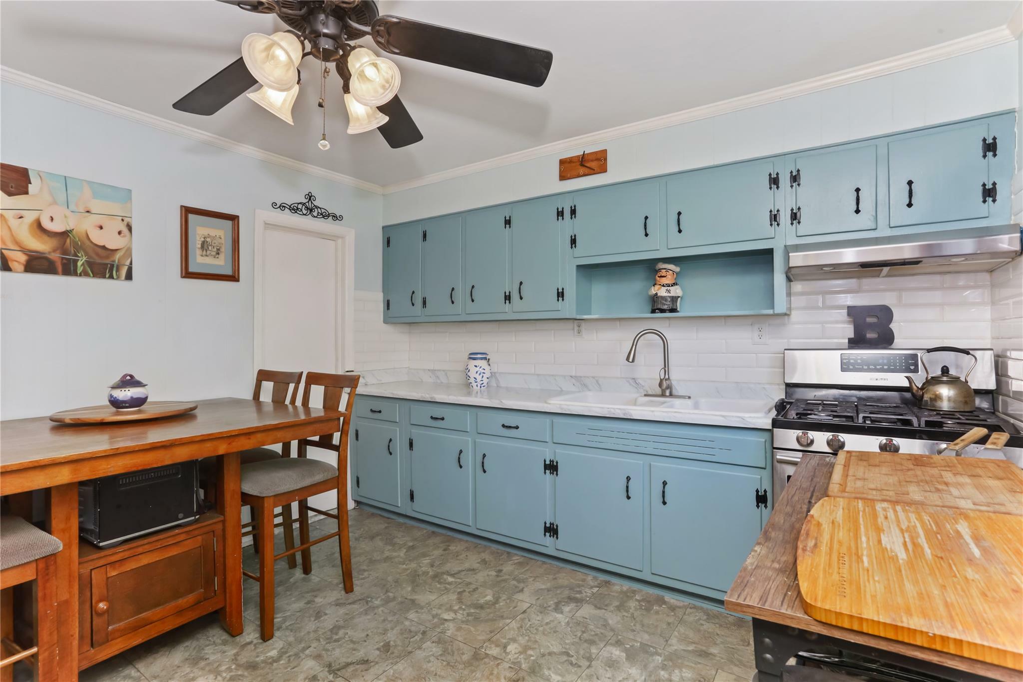 Property Photo:  218 N High Street  NY 10550 