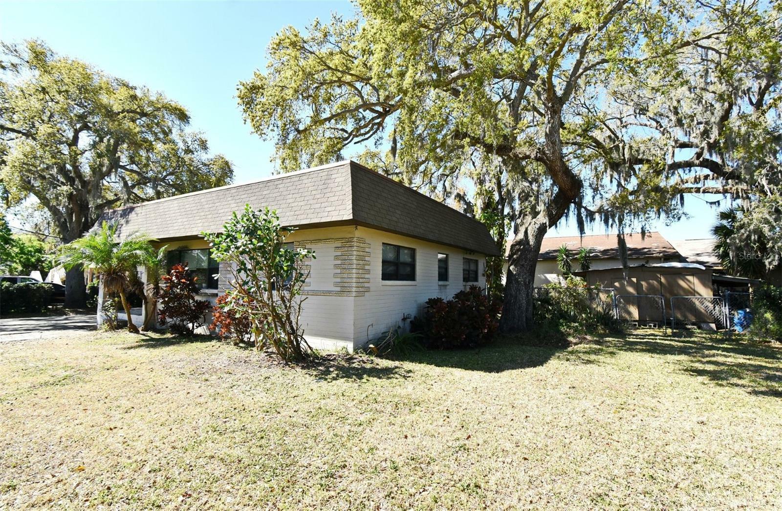 Property Photo:  822 State Avenue  FL 32117 