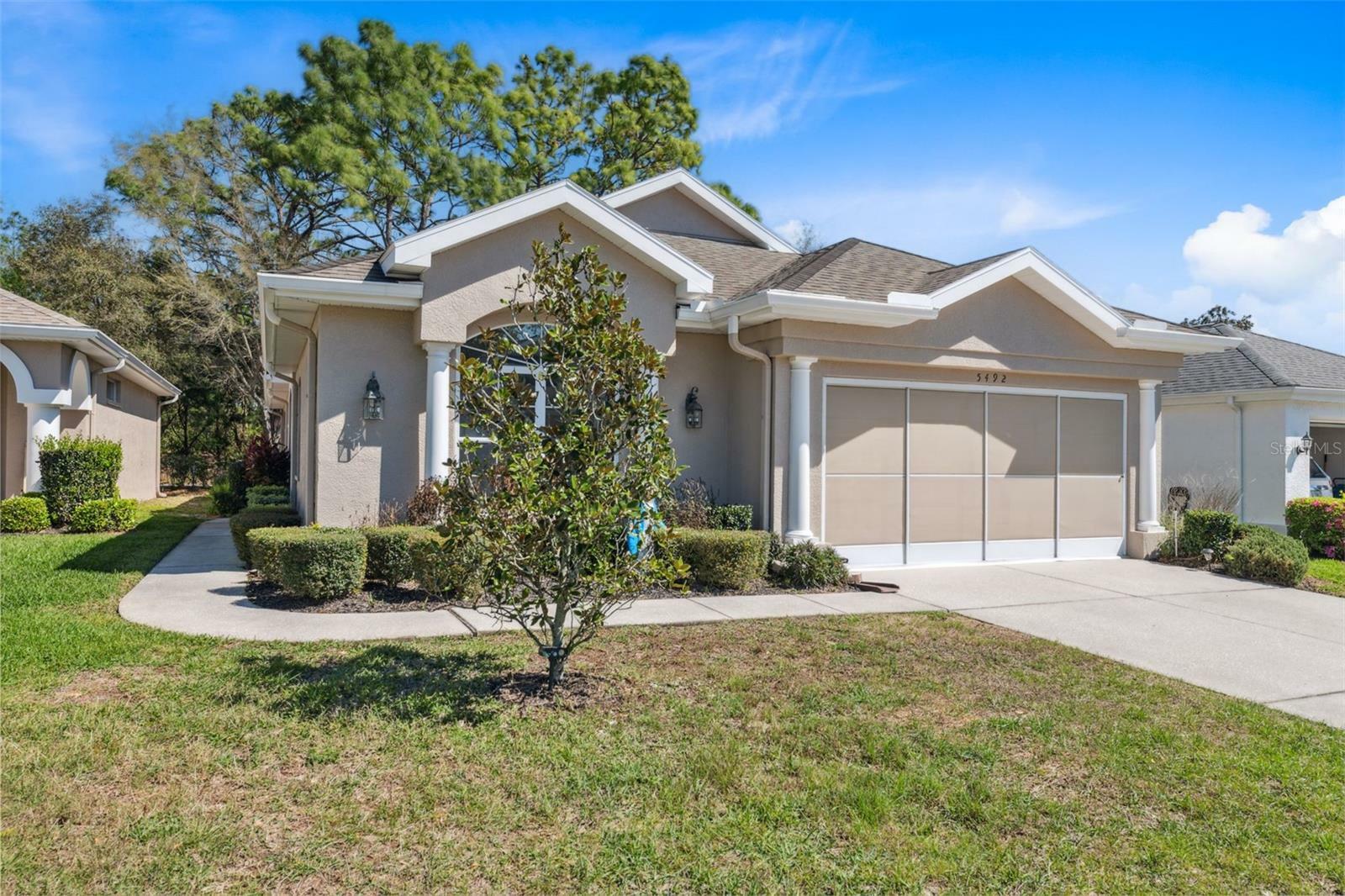 Property Photo:  5492 Legend Hills Lane  FL 34609 