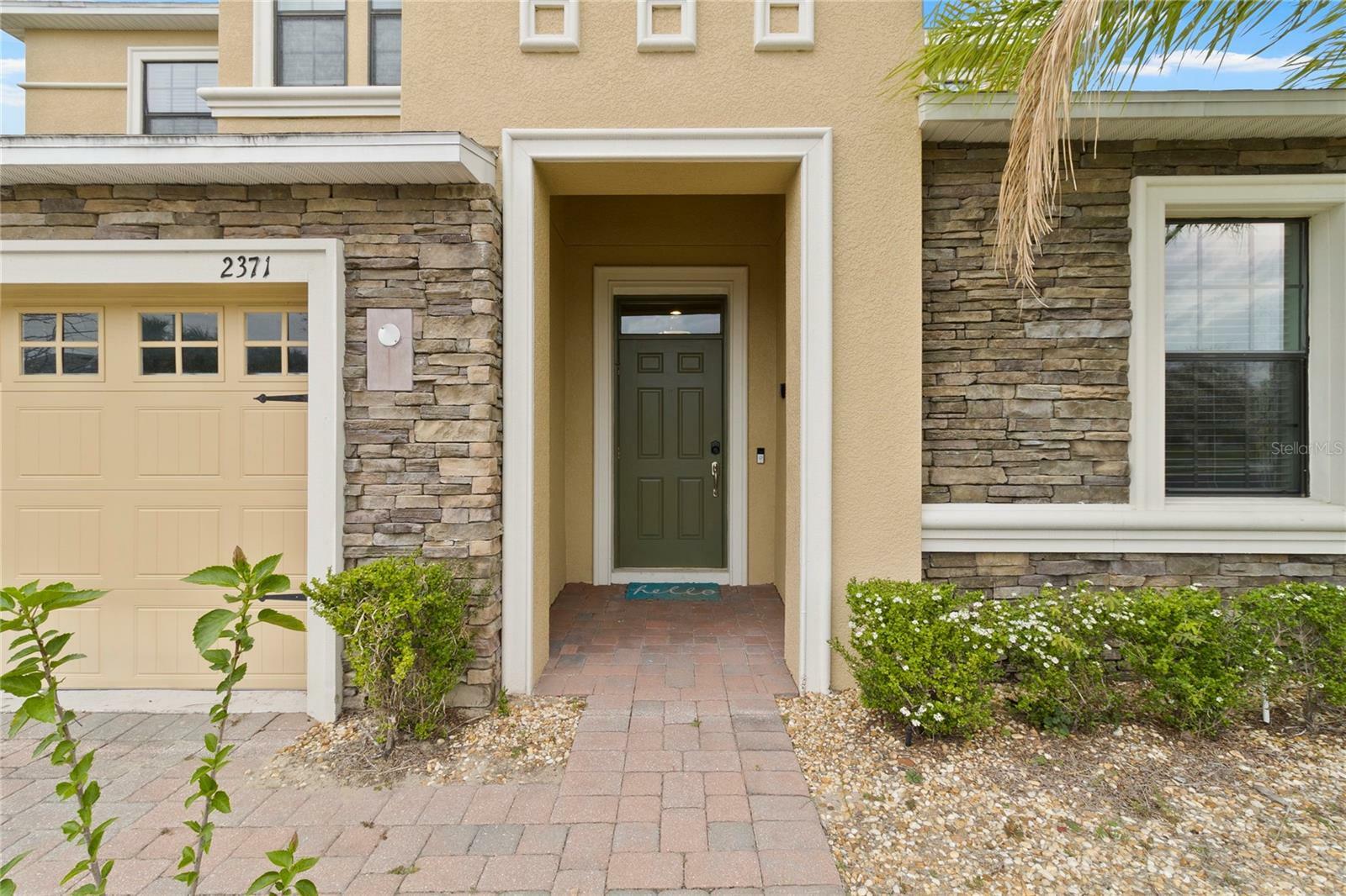 Property Photo:  2371 Victoria Drive  FL 33837 