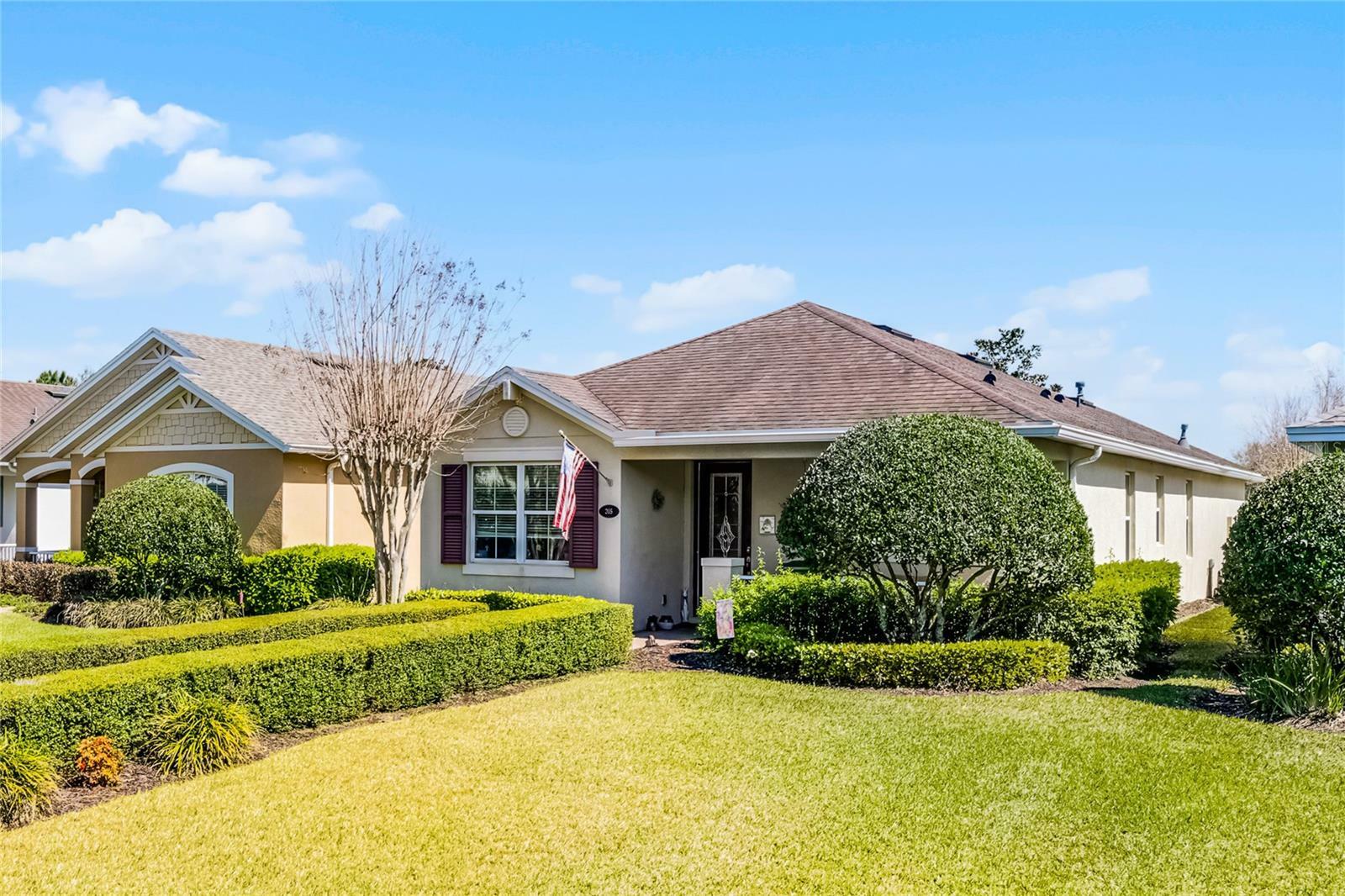 Property Photo:  205 Woodhouse Lane  FL 32724 