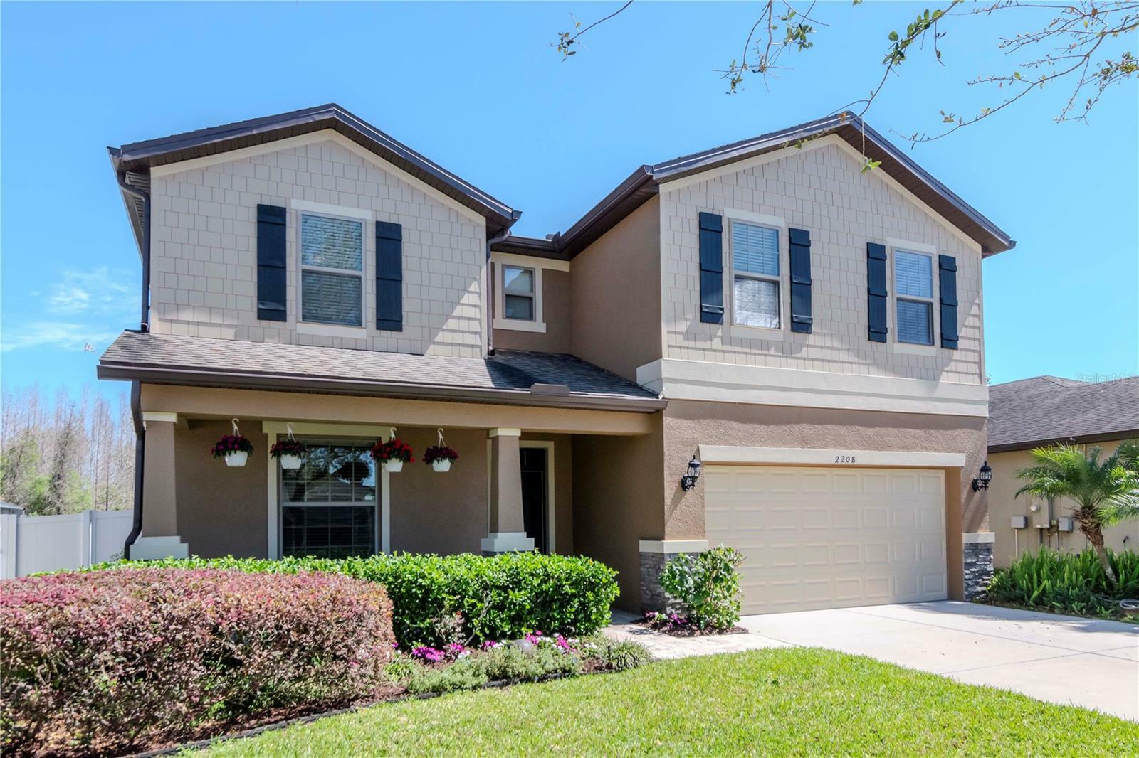 2208 Landside Drive  Valrico FL 33594 photo