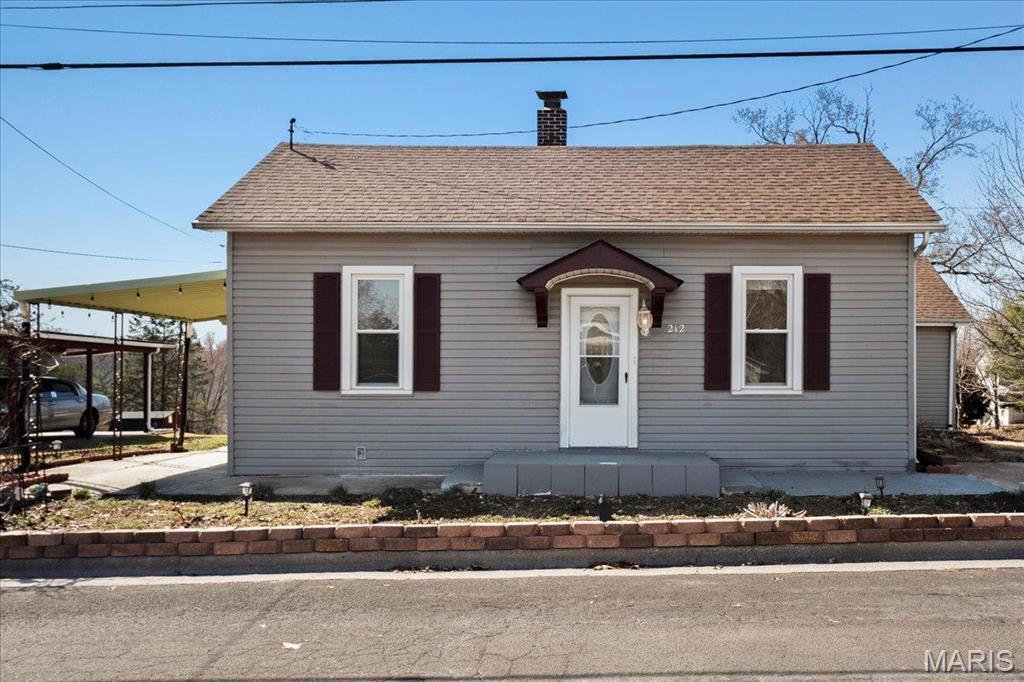 Property Photo: 212 Summit Avenue IL 62034