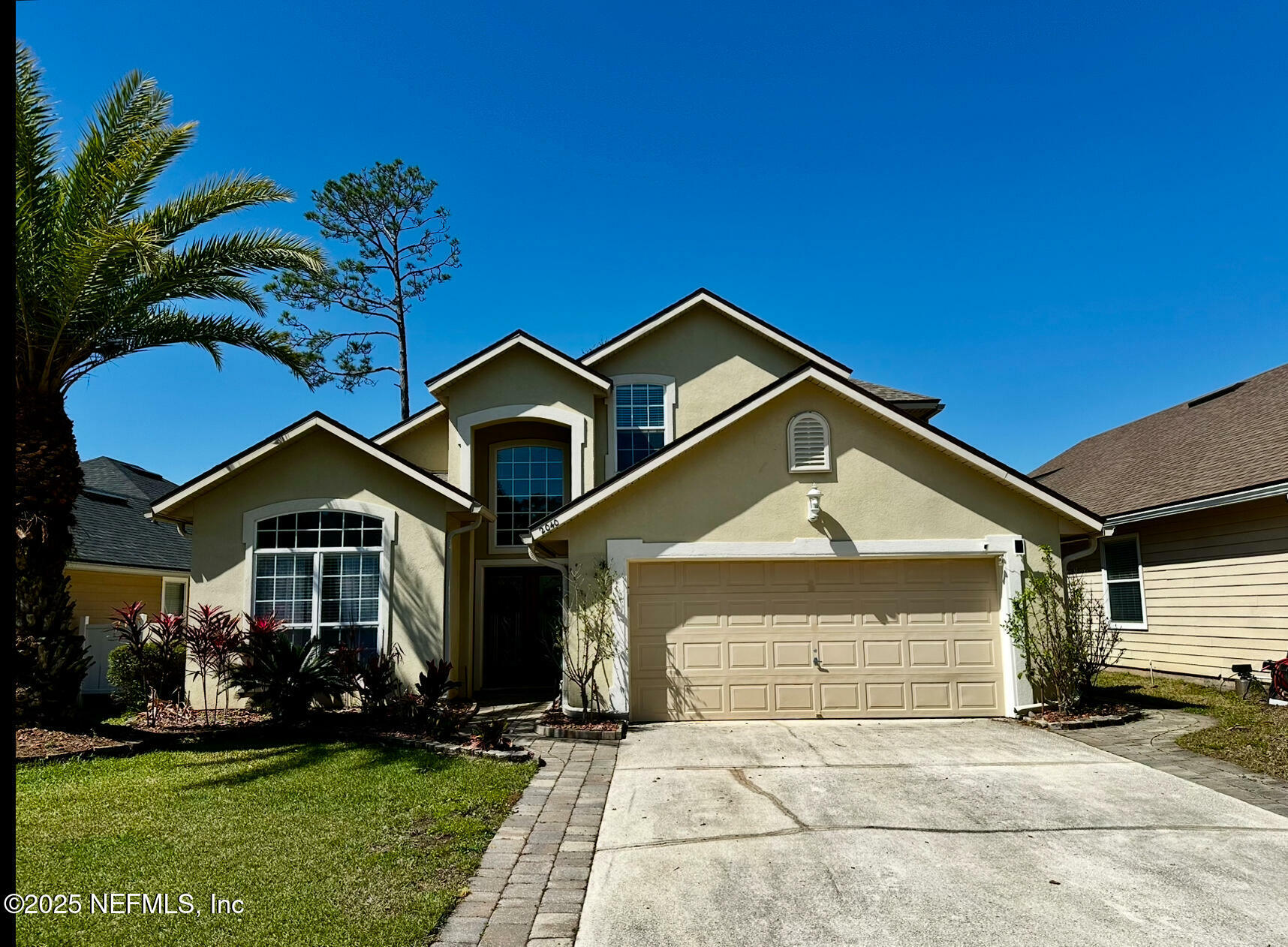 Property Photo:  2040 Trailing Pines Way  FL 32003 