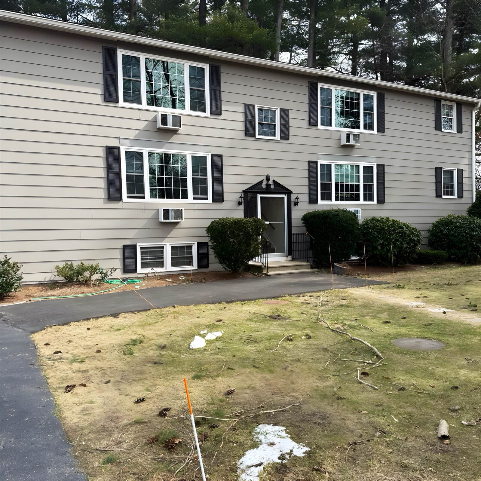 Property Photo:  50 N Main Street  NH 03079-2430 