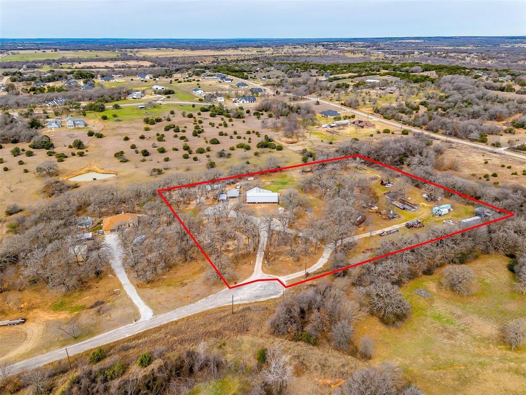 Property Photo: 243 Roble Court TX 76088