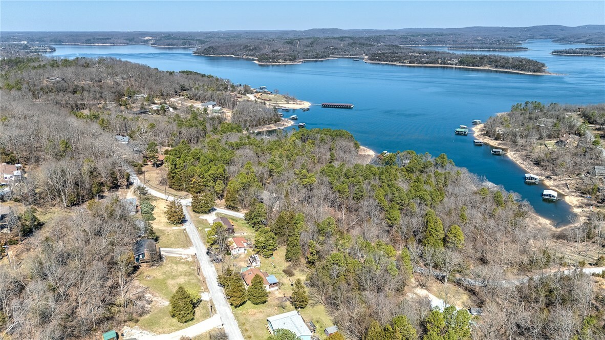 Property Photo: 19033 Pinecrest Lane AR 72756