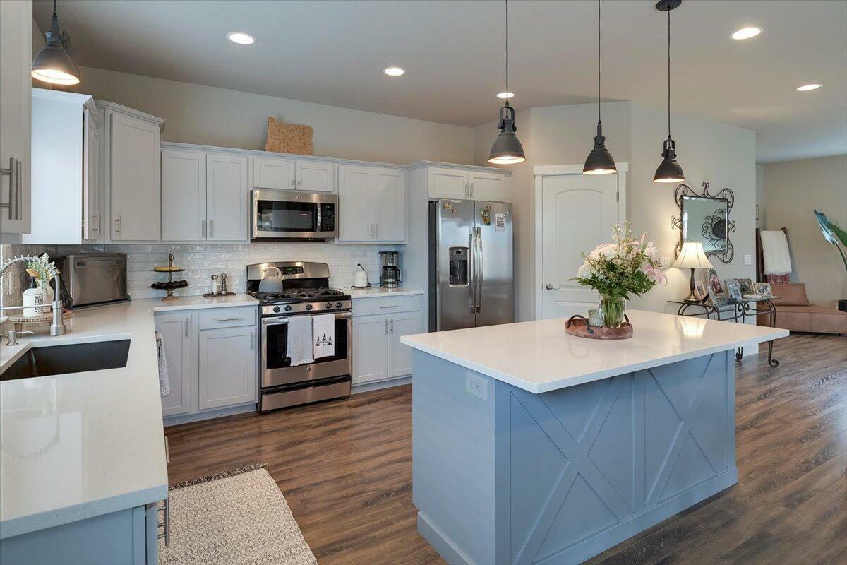 Property Photo: 63399 Lamoine Lane OR 97701