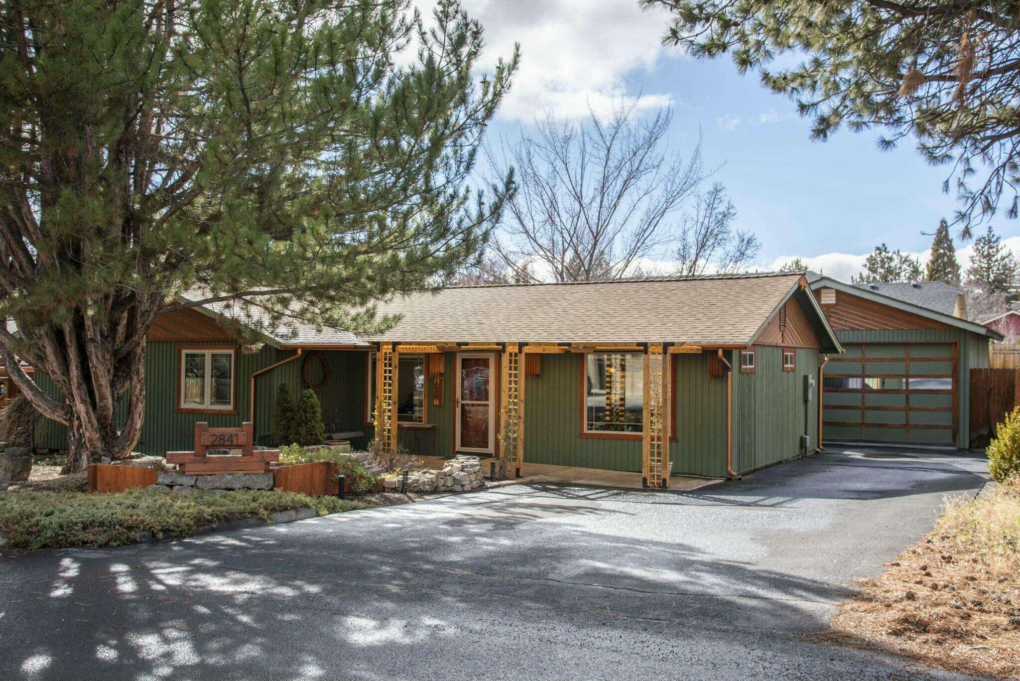 2841 NE Shepard Road  Bend OR 97701 photo