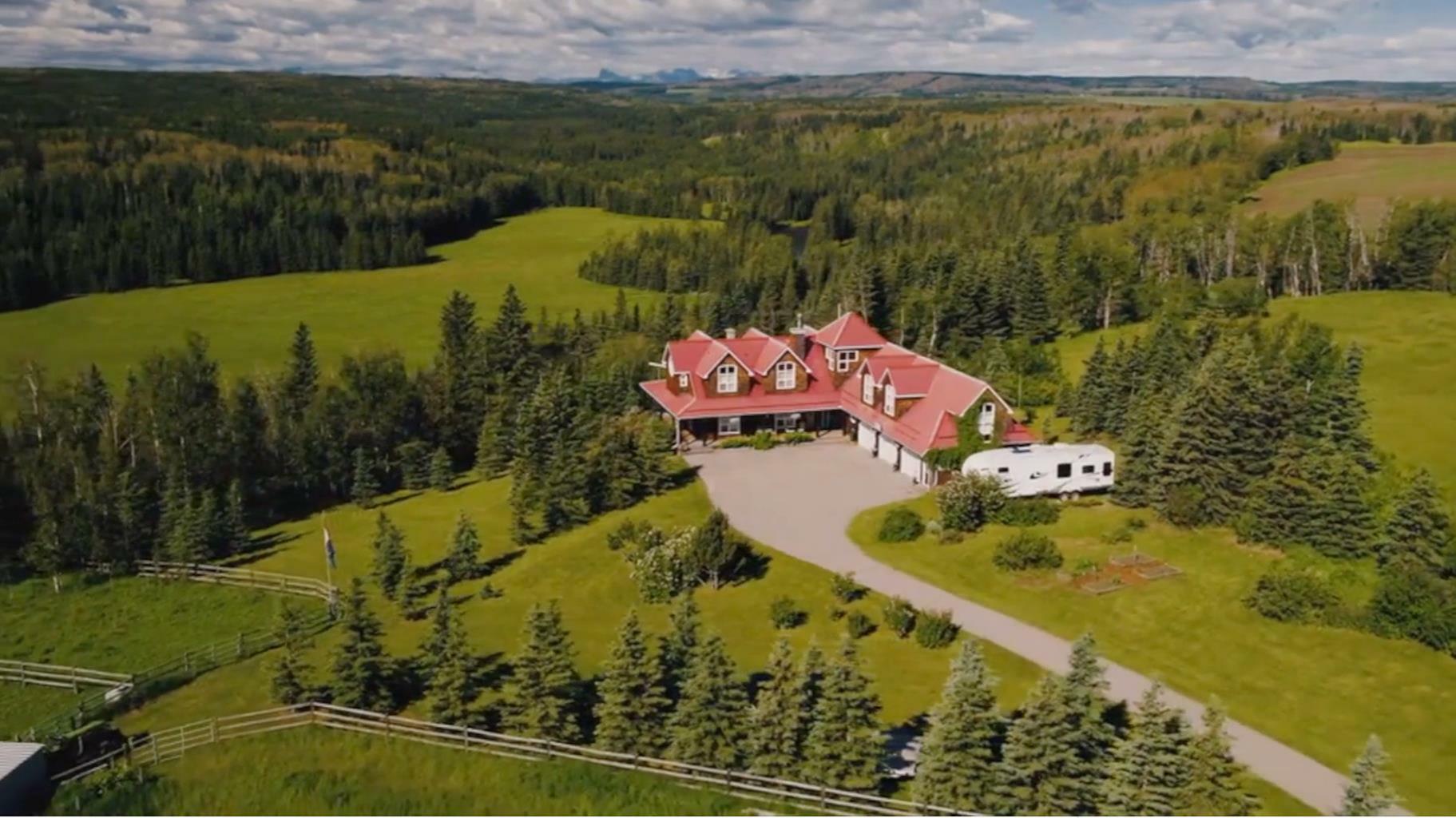 Photo de la propriété: 30070 Range Road 51 AB T0M 0R0