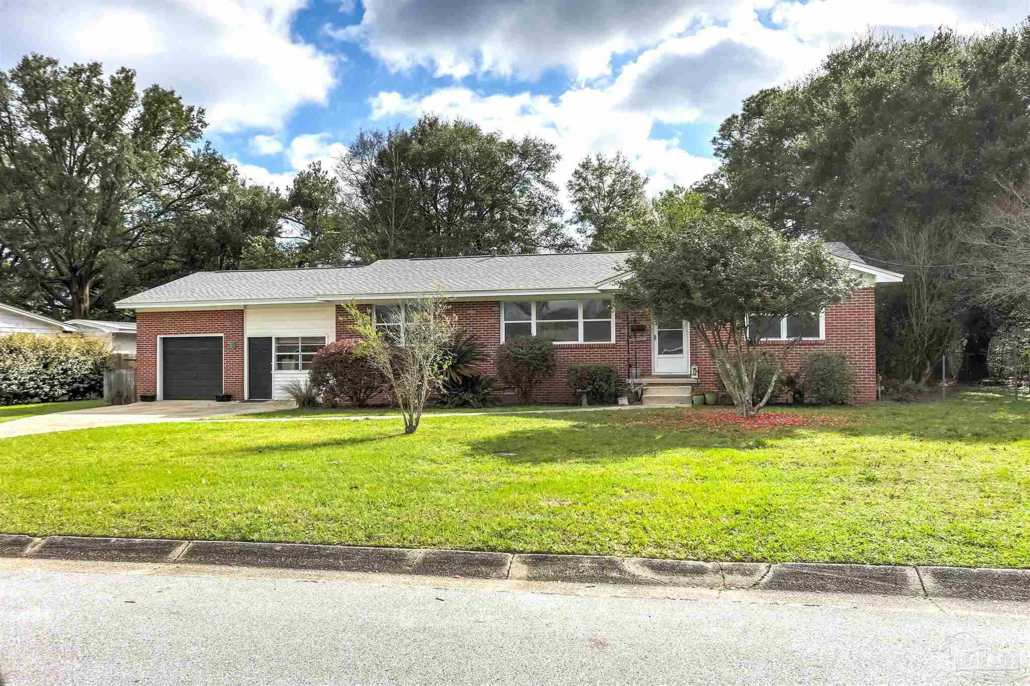1861 Peyton Dr  Pensacola FL 32503 photo