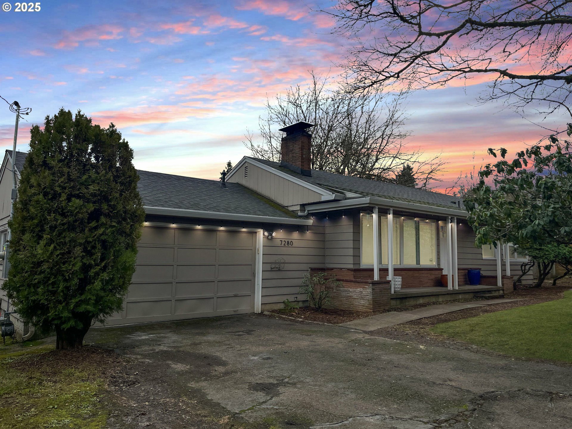 Property Photo:  7280 SW 92nd Ave  OR 97223 