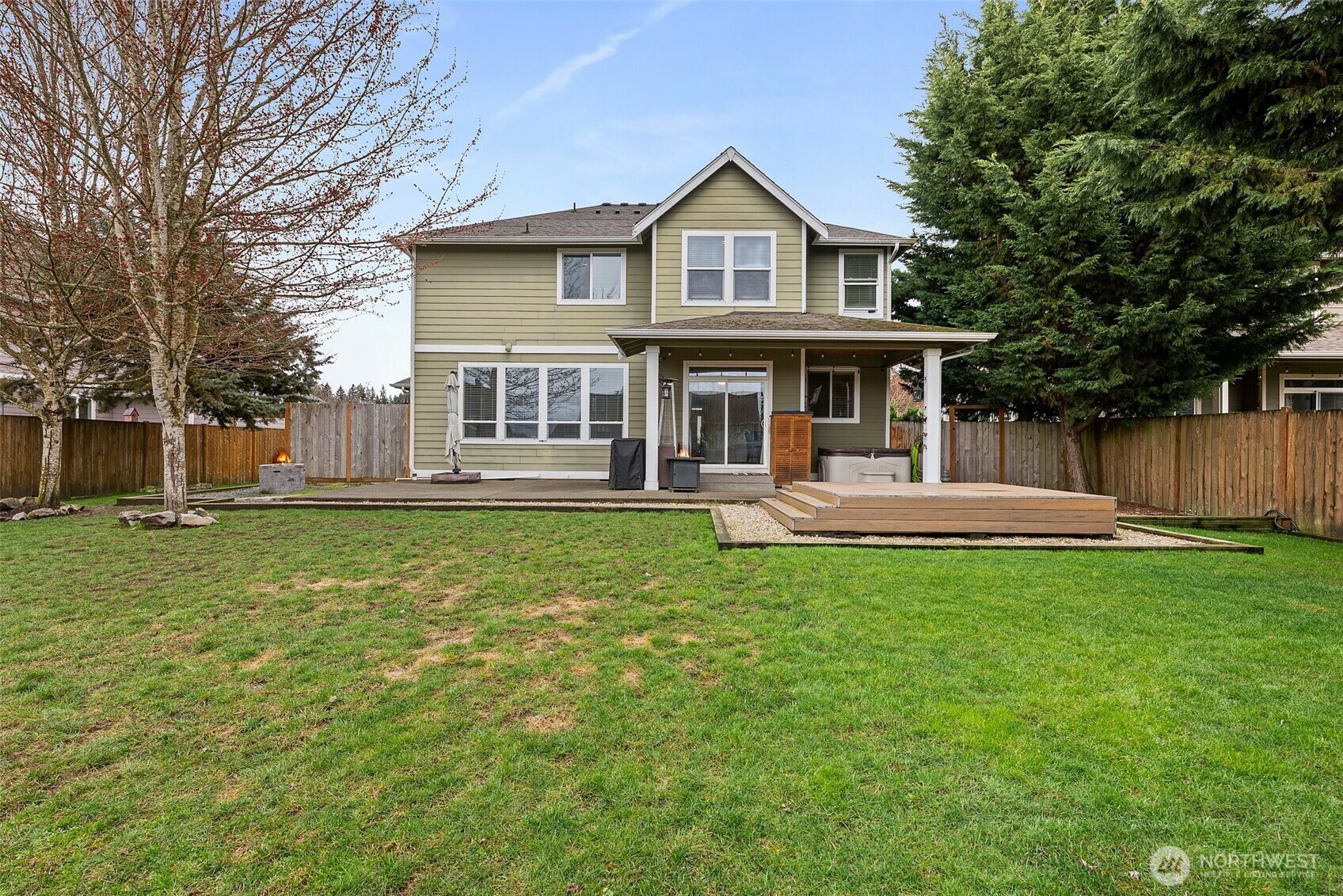 Property Photo: 23012 82nd Avenue Ct E WA 98338