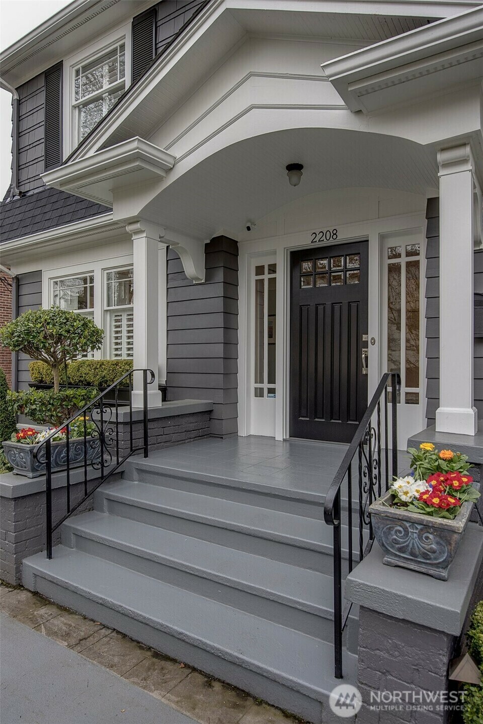 Property Photo: 2208 Bigelow Avenue N WA 98109