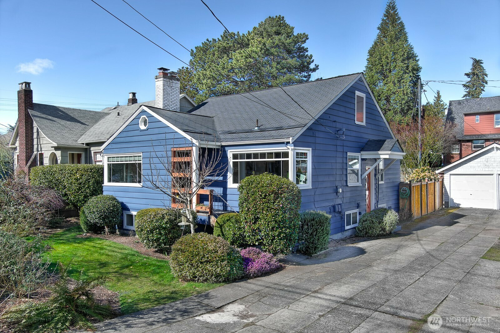 Property Photo: 834 NE 80th Street WA 98115