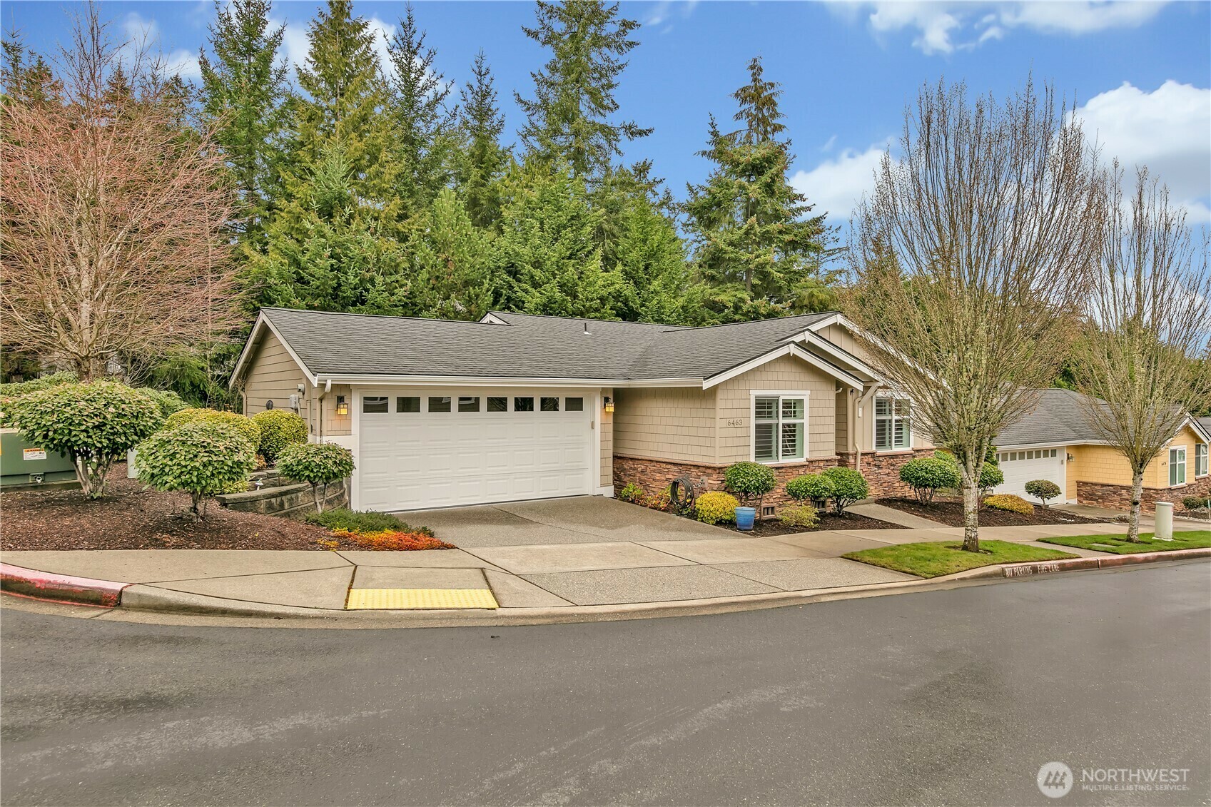 Property Photo: 6463 Hunt Highlands Loop WA 98335