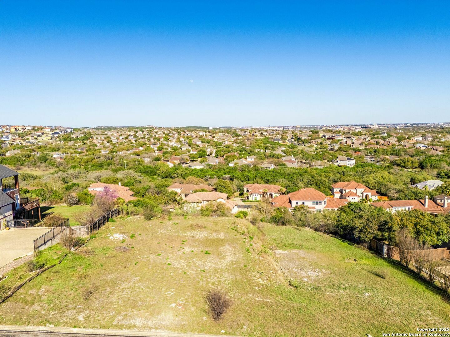 Property Photo: 316 Tulorosa TX 78023
