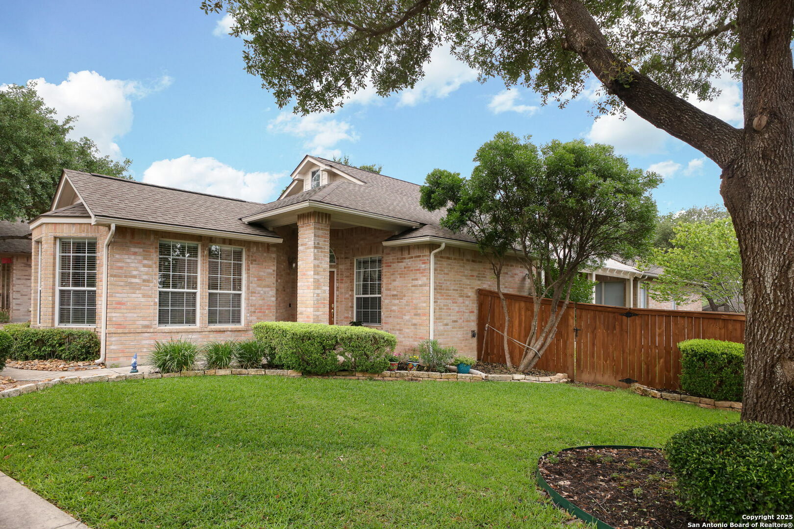 Property Photo: 10 Amber Forest TX 78232