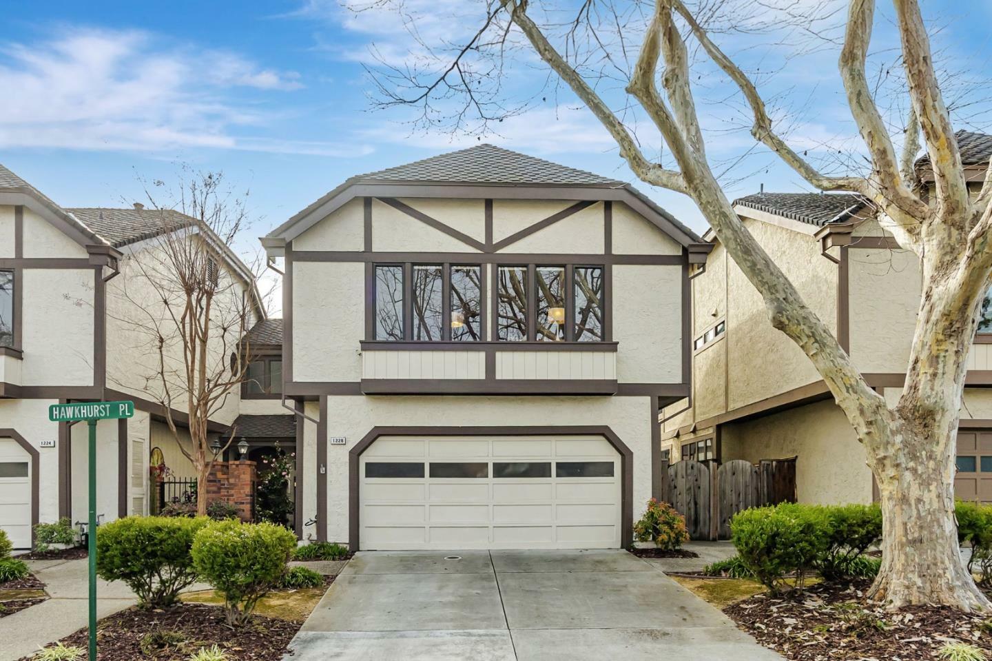 Property Photo: 1226 Hawkhurst Place CA 95125