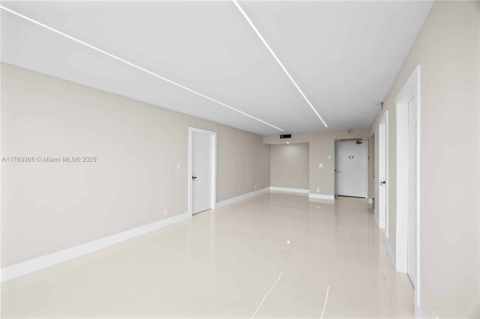 Property Photo: 20379 W Country Club Dr 1938 FL 33180