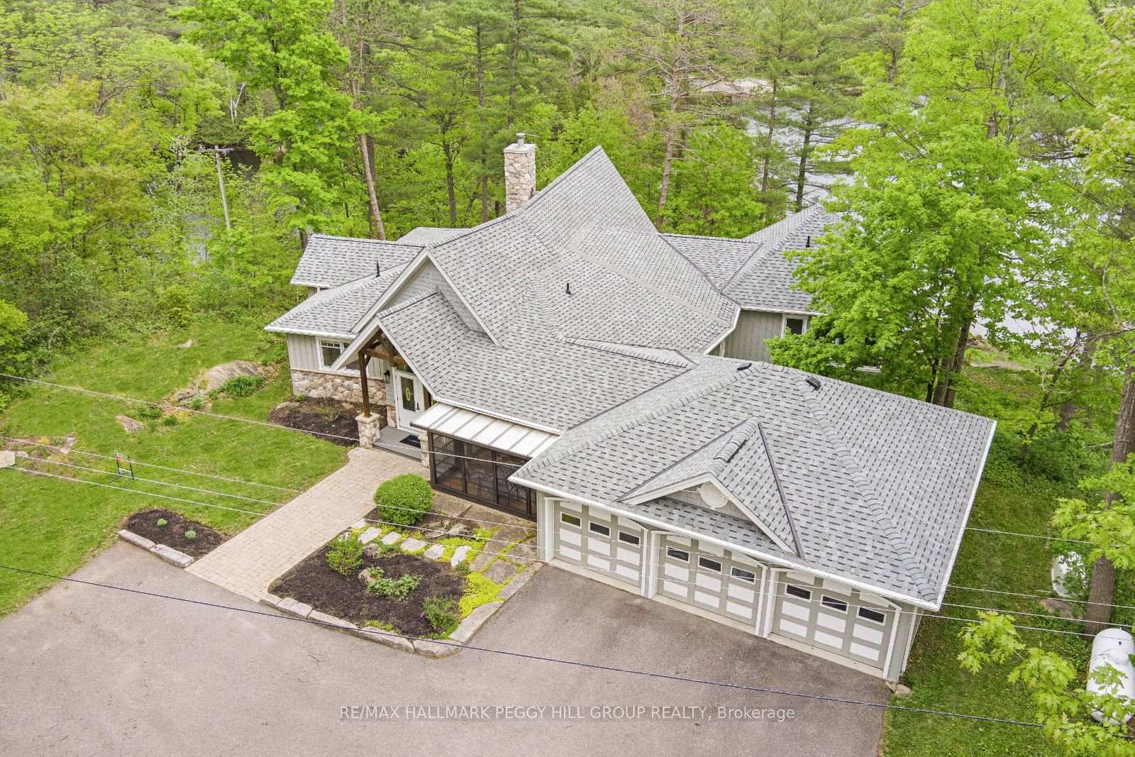 Property Photo: 1634 Northey'S Bay Road ON K0L 2H0