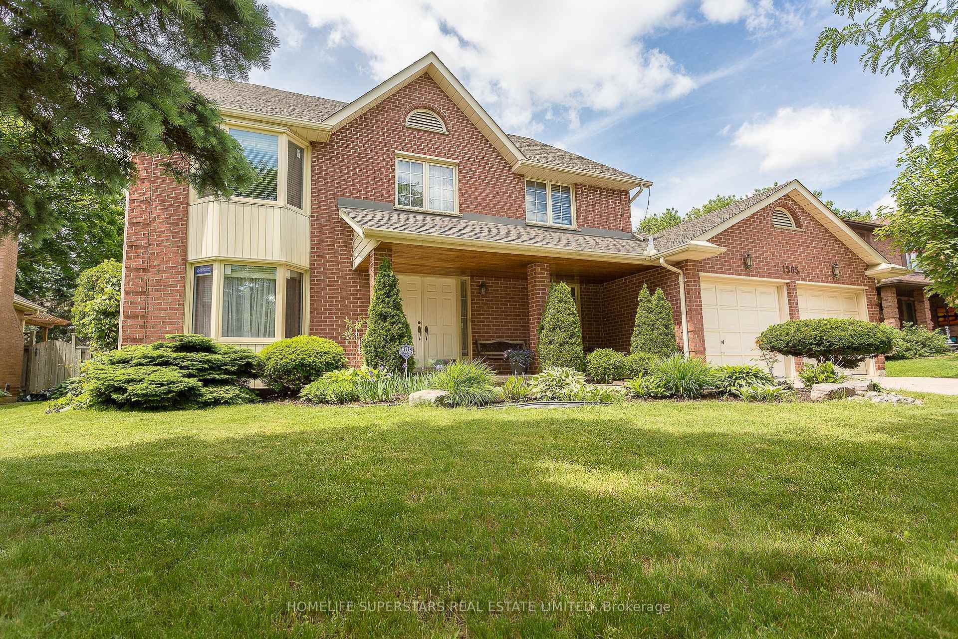 Property Photo: 1565 Hastings Drive ON N5X 3C5