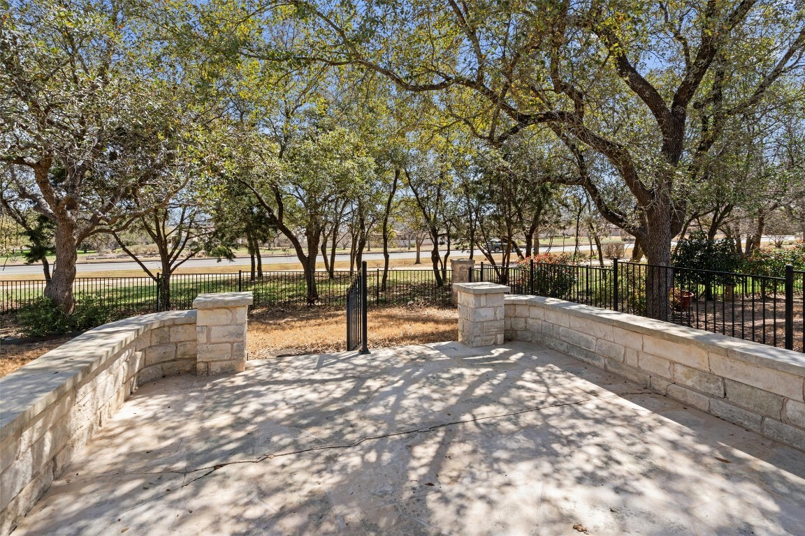 Property Photo: 316 Barrington Farm Court TX 78633