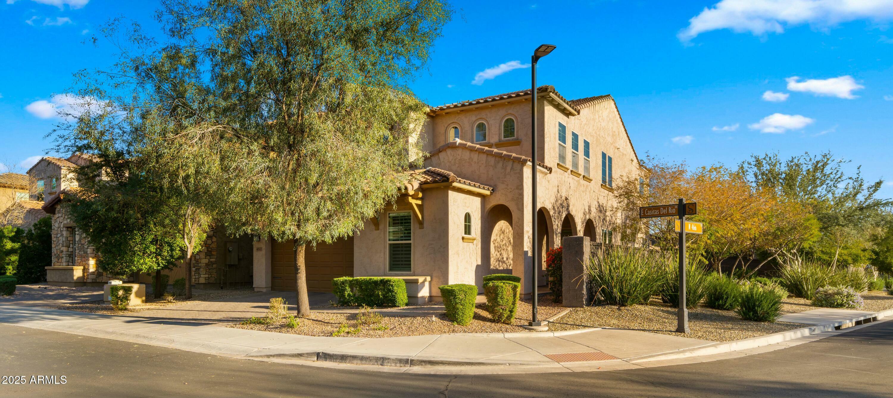 4611 E Casitas Del Rio Drive  Phoenix AZ 85050 photo