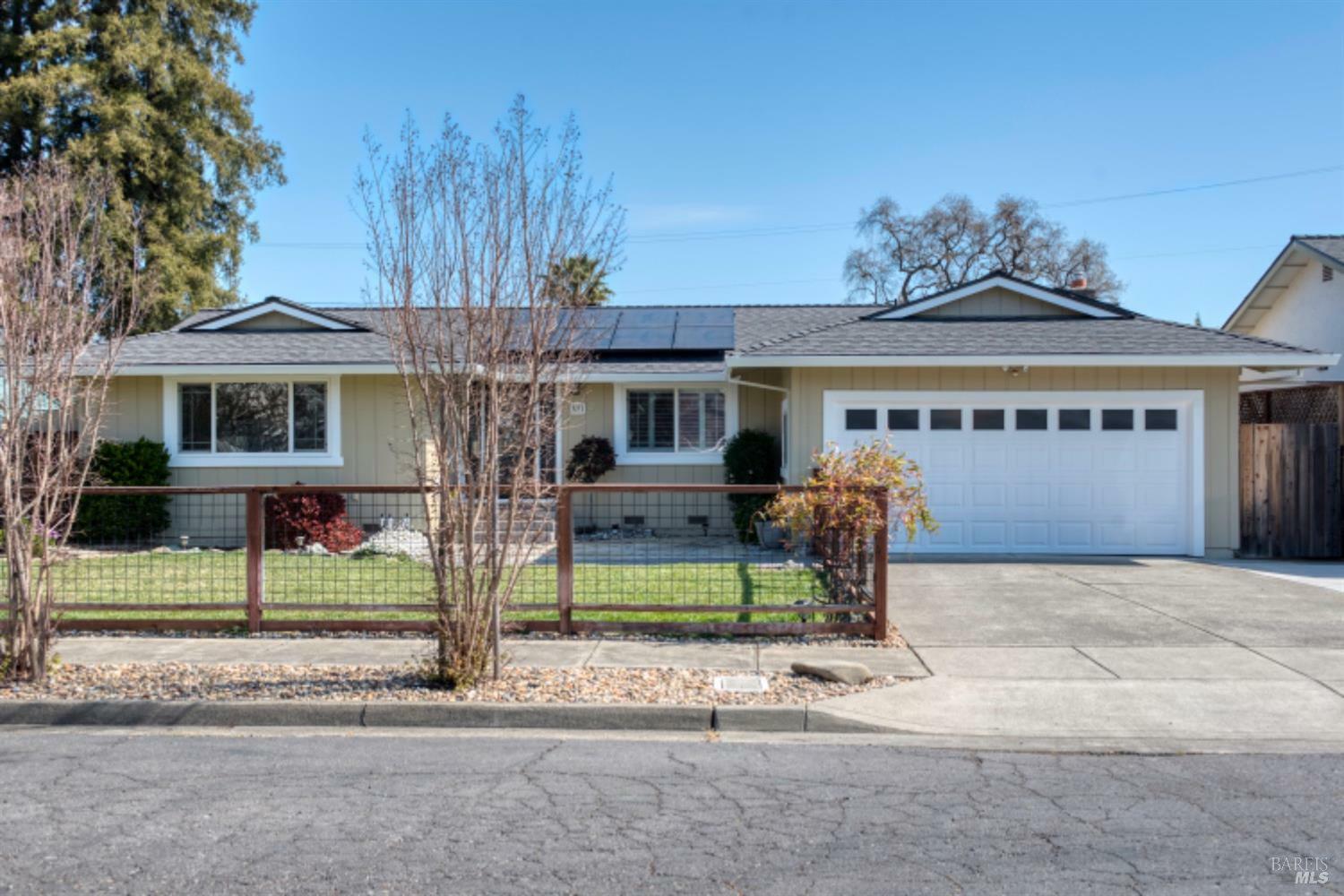 Property Photo:  531 Donwood Lane  CA 94558 