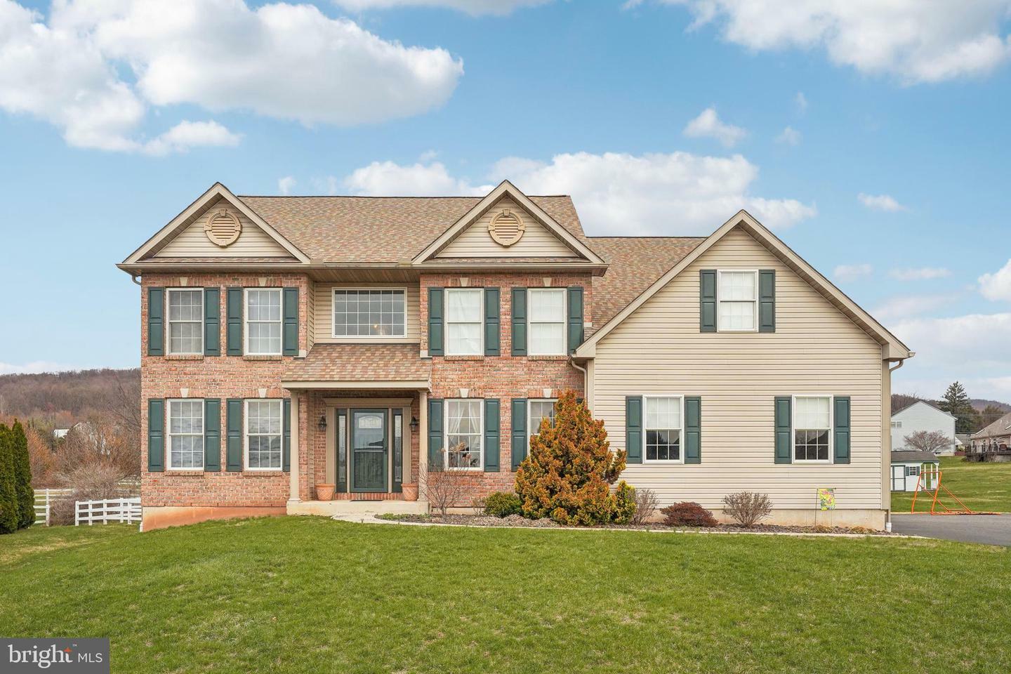 Property Photo: 113 Martin Lane PA 19518