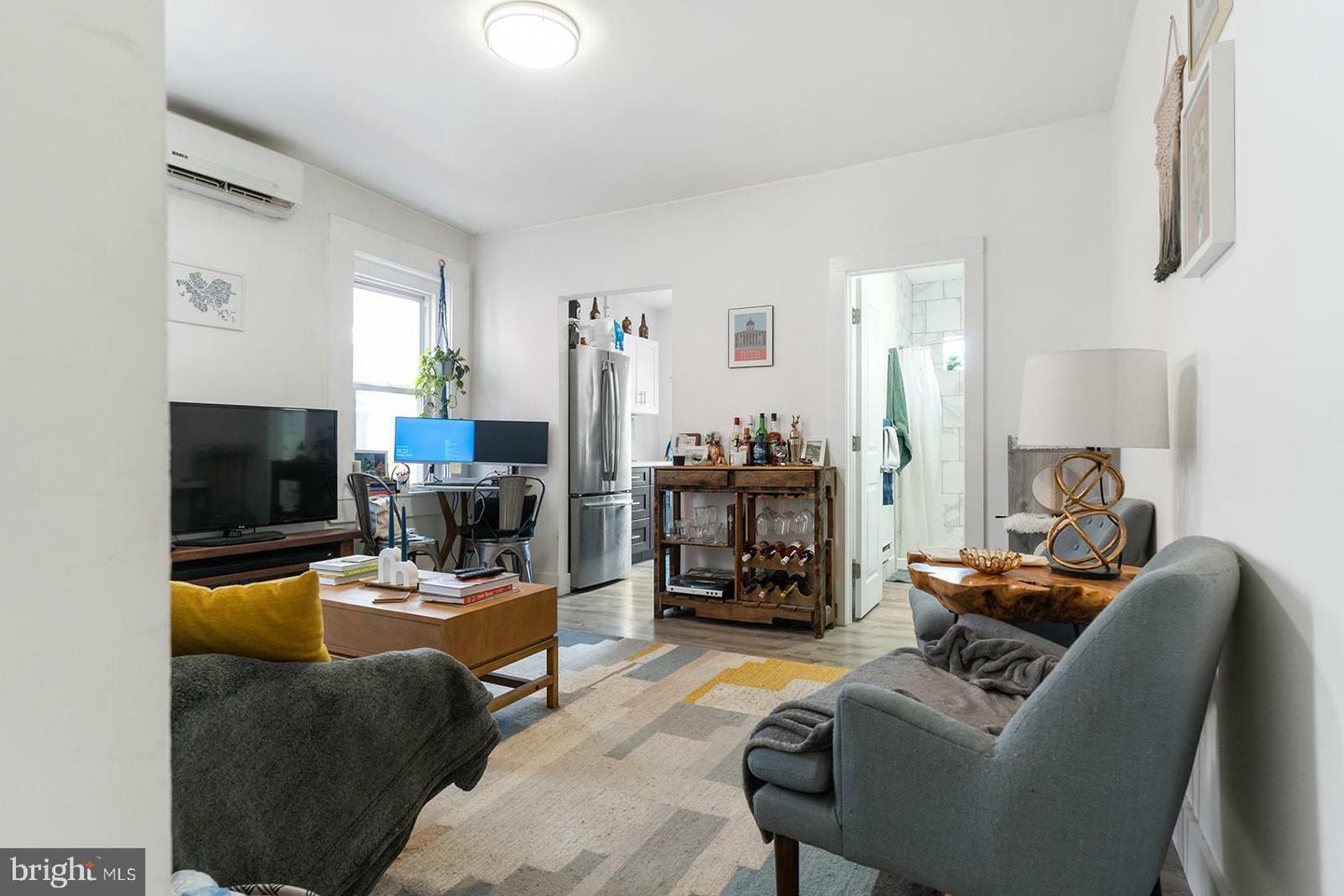 Property Photo: 125 W Susquehanna Avenue PA 19122