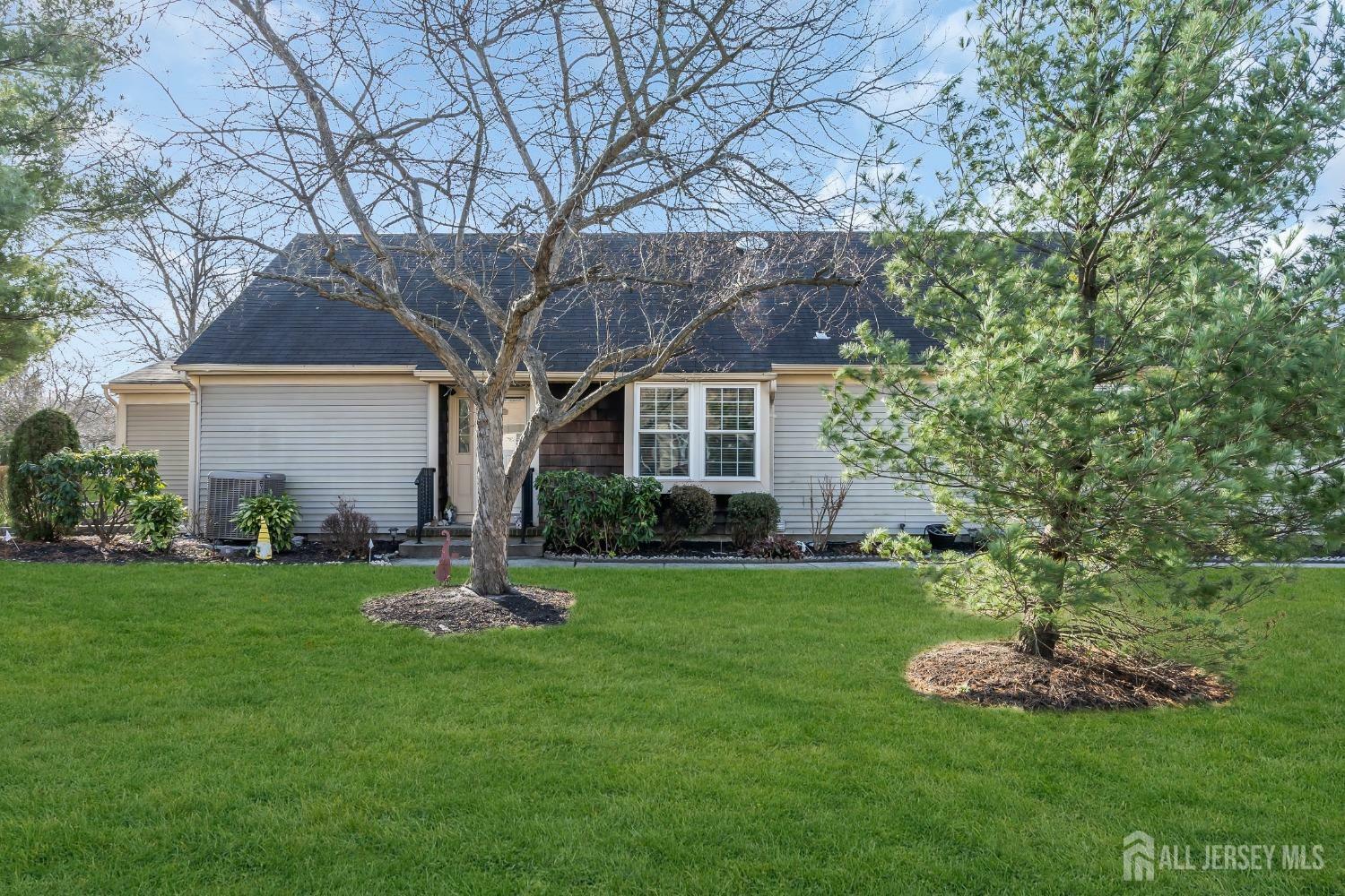33 Daniel Webster Avenue B  Monroe NJ 08831 photo