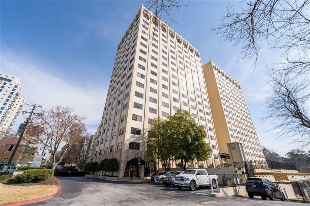 Property Photo: 2479 Peachtree Road NE 912 GA 30305
