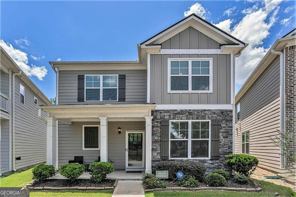 Property Photo: 847 Venture Way SW GA 30331