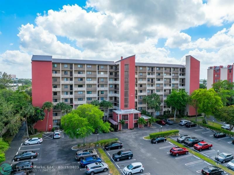 Property Photo: 2200 S Cypress Bend Dr 306 FL 33069