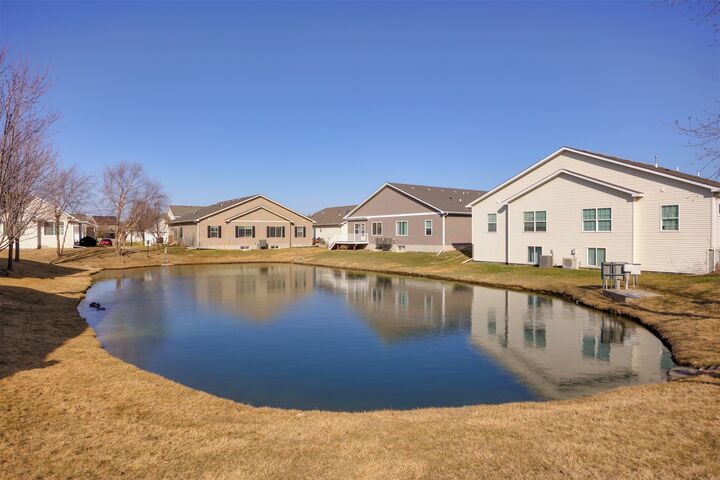 Property Photo:  5827 Marble Circle  IA 50131