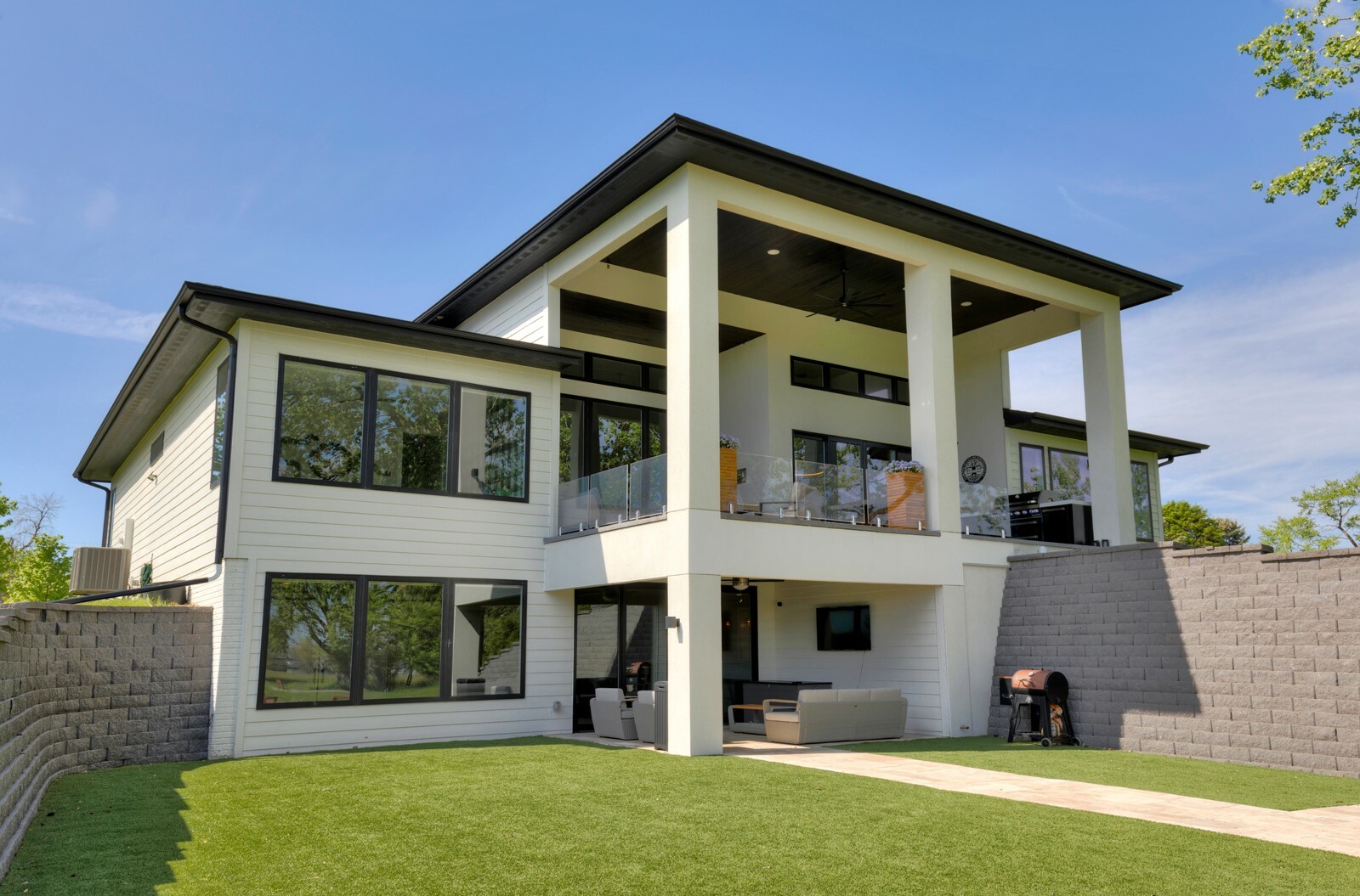 Property Photo: 15745 Meredith Drive IA 50323