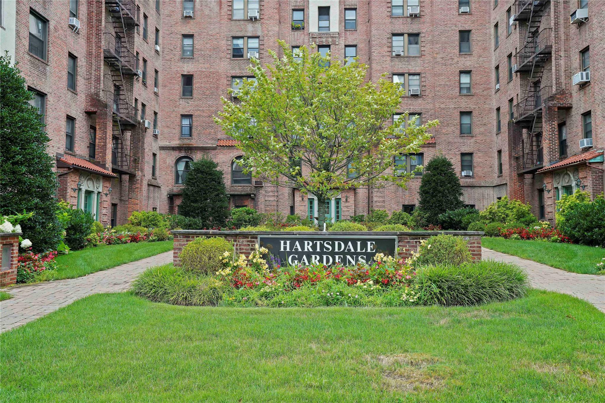 Property Photo: 37 N Central Avenue 1E NY 10530